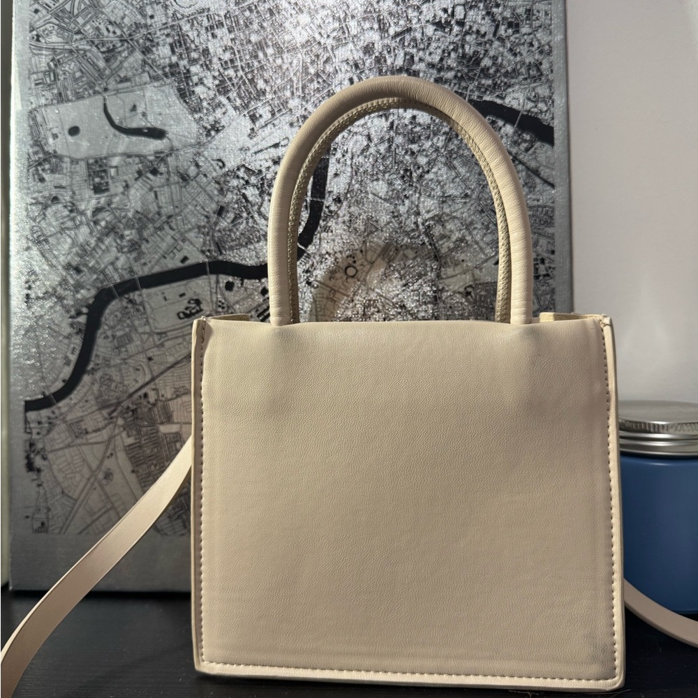 Elegant Cream Handbag H&M minimalistic women’s bag tan crossbody bag mini boxy